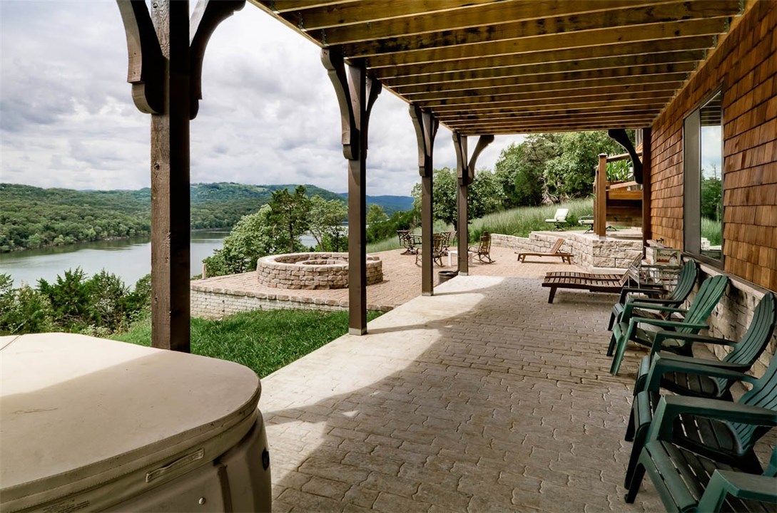 Unit 116 Holiday Island - Residential