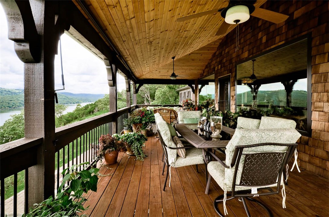 Unit 116 Holiday Island - Residential