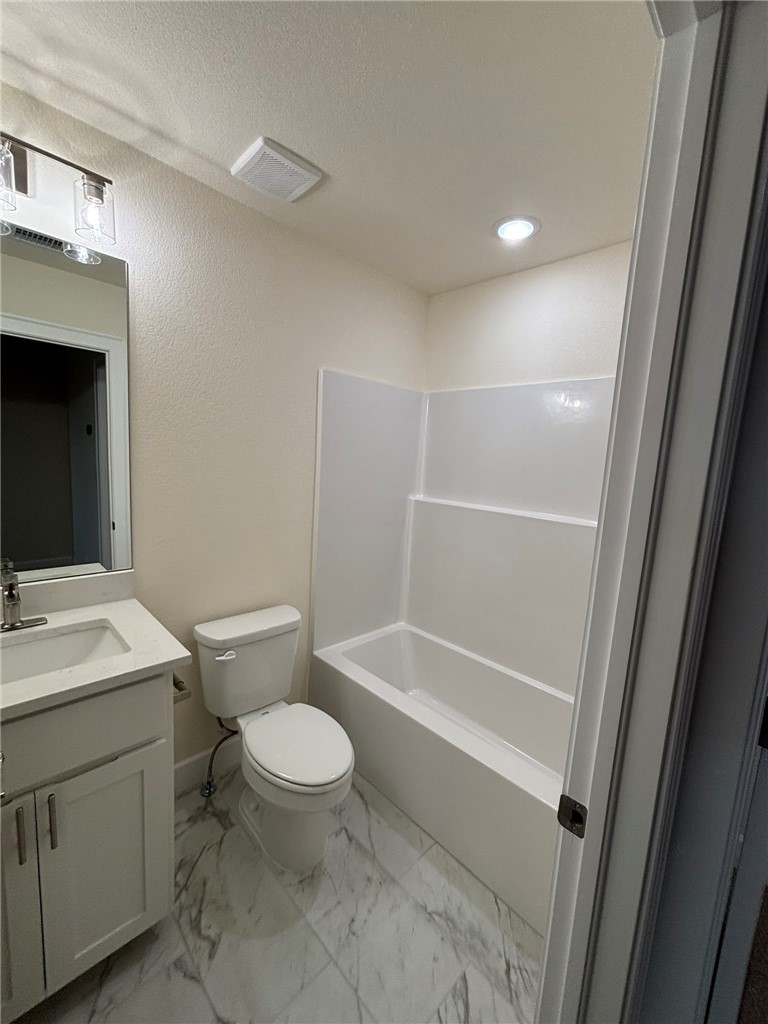 BRIER HILL SUB PH I-BENTONVILLE - Residential Lease