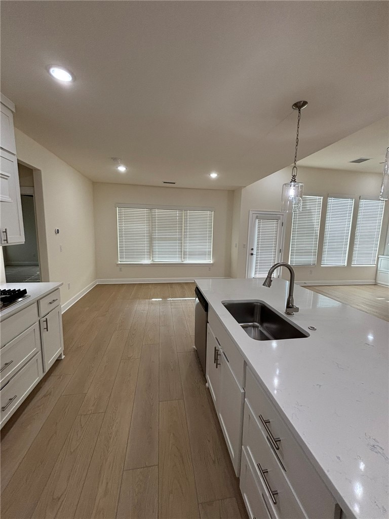 BRIER HILL SUB PH I-BENTONVILLE - Residential Lease