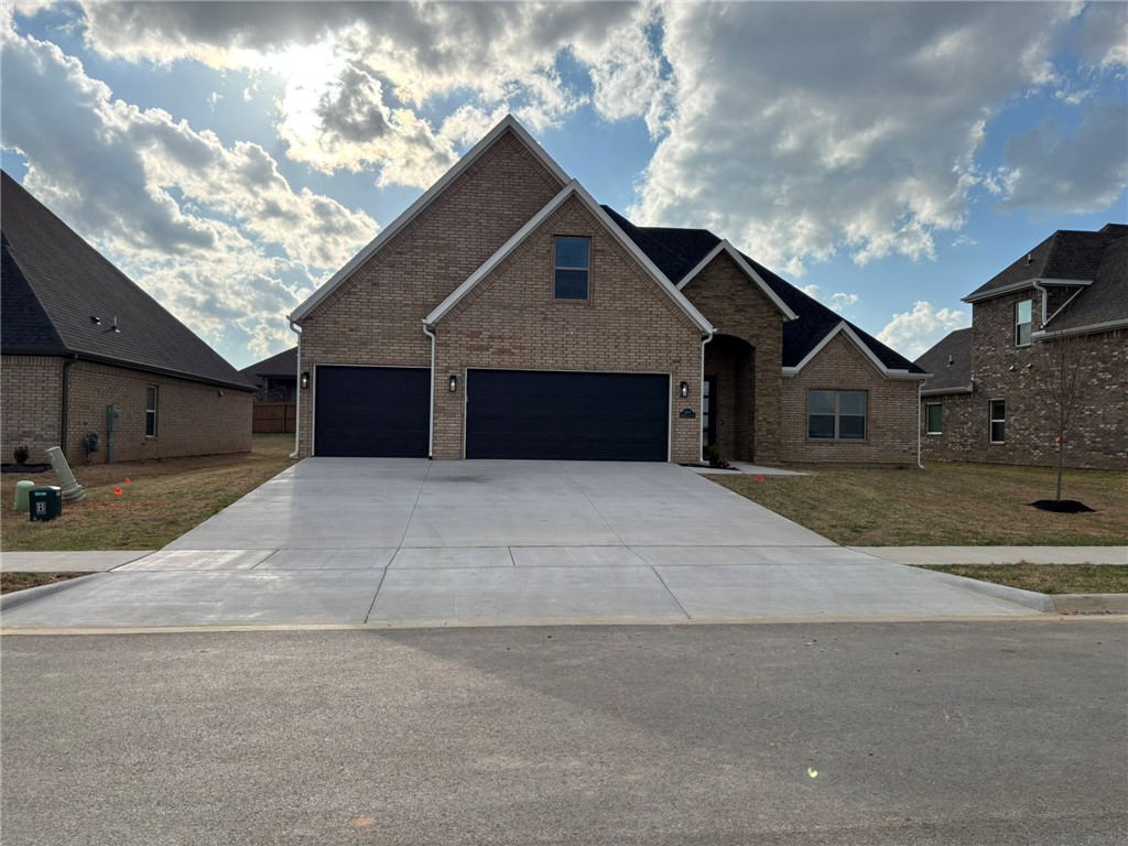 BRIER HILL SUB PH I-BENTONVILLE - Residential Lease
