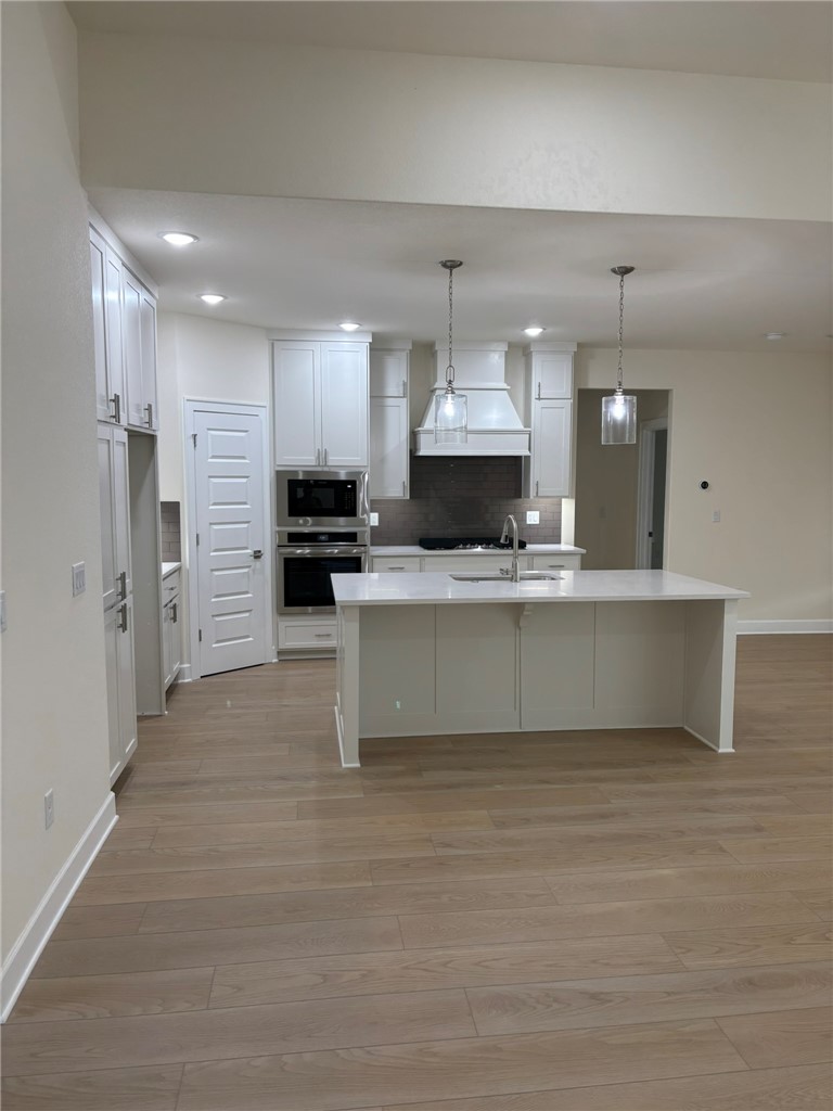 BRIER HILL SUB PH I-BENTONVILLE - Residential Lease