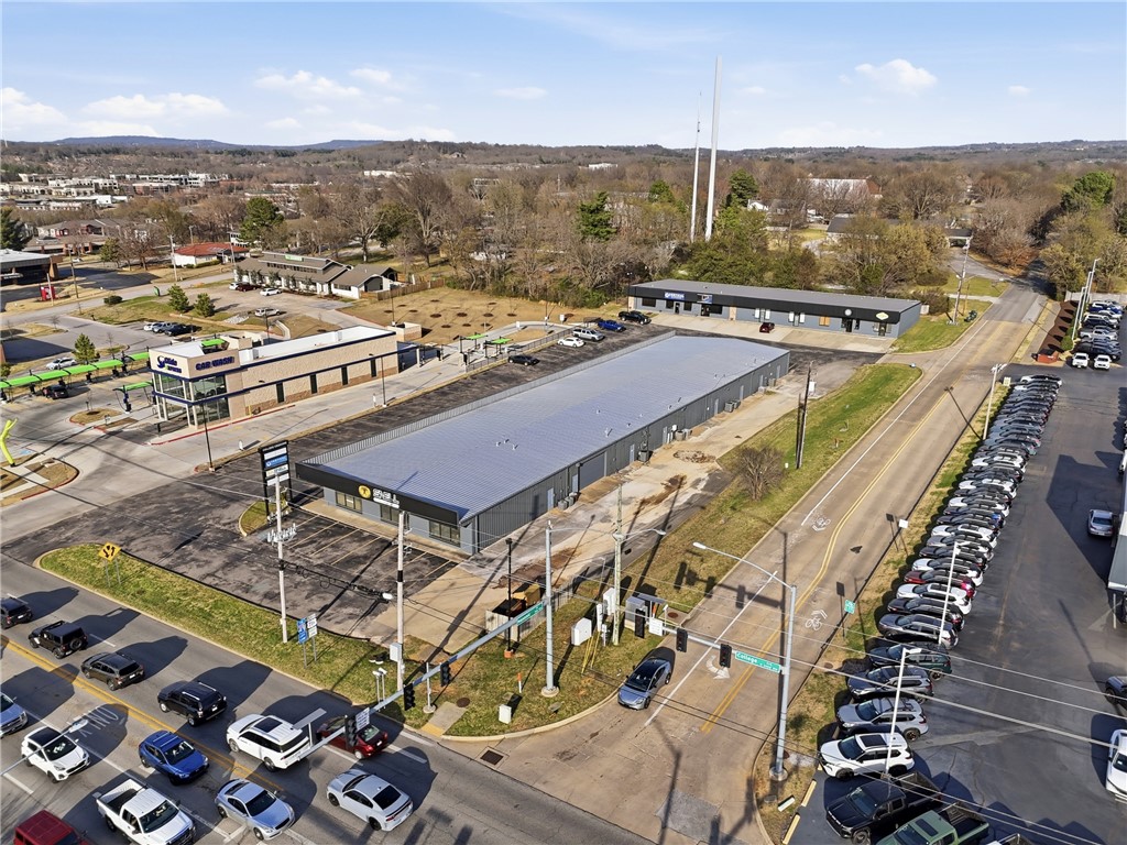 Fayetteville Outlots - Commercial Lease