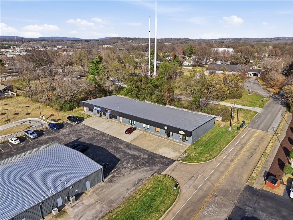 Fayetteville Outlots - Commercial Lease