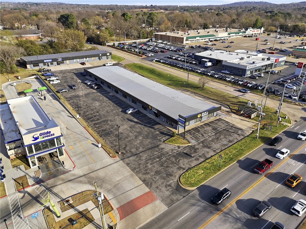 Fayetteville Outlots - Commercial Lease