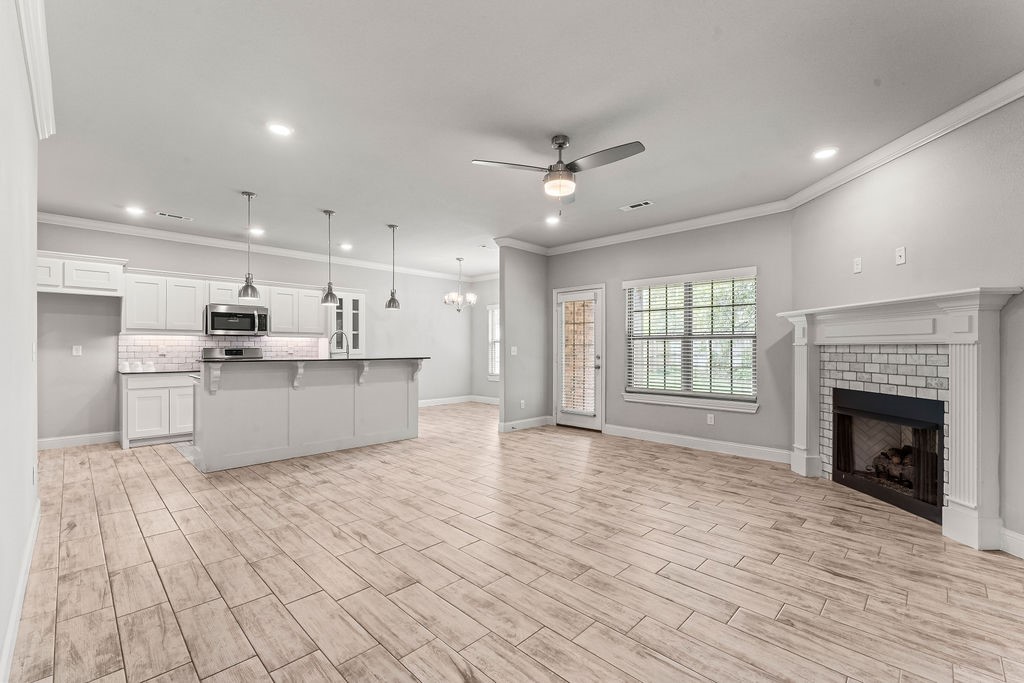 Woodlands, The Ph 1 Siloam Spgs - Residential Lease