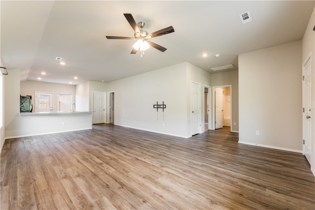3067 S Saline Alley