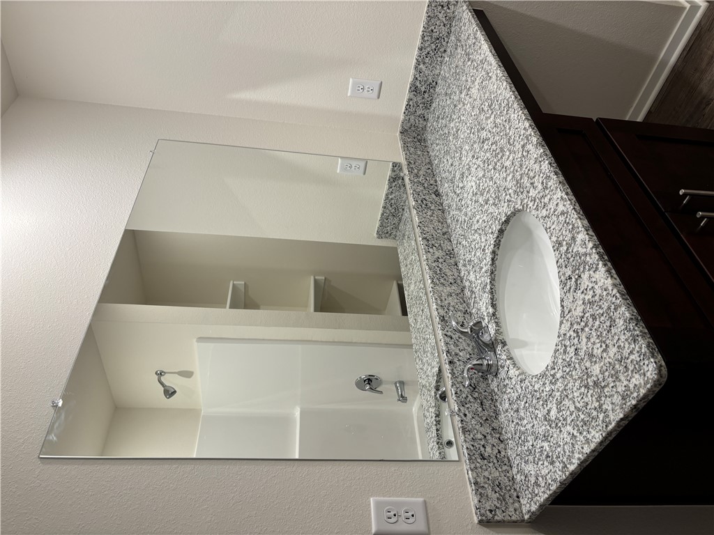 WOODWARD PARK - Residential Lease