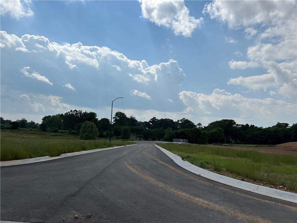 Castlewood - Land