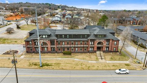 Photo of 1115 N Leverett Avenue 101 #101, Fayetteville, AR 72703 (MLS # 1343600)