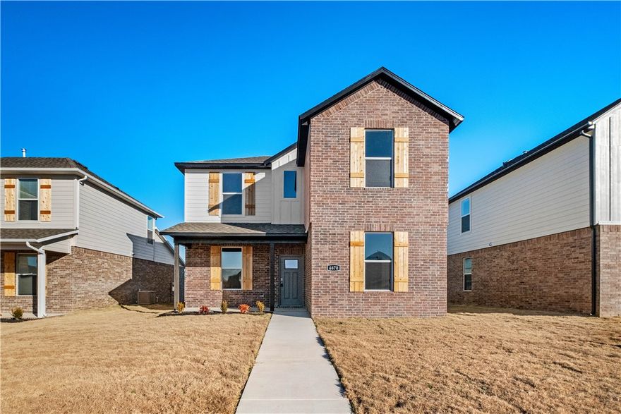 Be the first to live in this brand new 4 bed / 3.5 bath home, located in The Element, a very hard to beat location just minutes from the University of Arkansas, shopping, and dining.  Quartz Countertops. 
The home has a rear entry garage. 

College students welcome! Pets - including large dogs - allowed with a refundable deposit!  

Enjoy easy access to everything Fayetteville has to offer. Don't miss your opportunity to live in one of the most desirable areas of NWA!

A 2 year lease is preferred. Tenant pays all utilities. The home is available from January 1st.

Tenant pays for all utilities