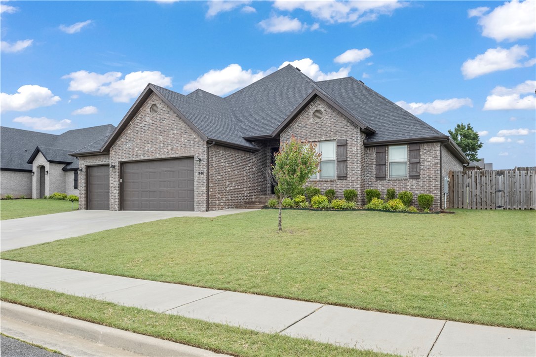 TAMARRON-CENTERTON - Residential