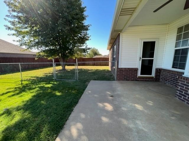 Tarah Knolls - Residential Lease