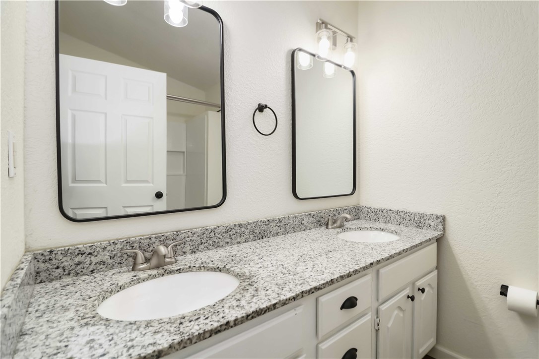 Oswalt 1st Add Gravette - Residential