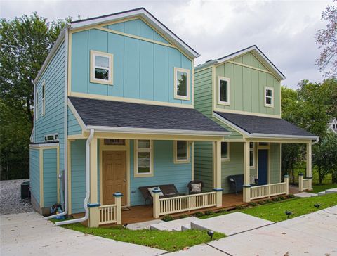 Photo of 1579 S Duncan Avenue, Fayetteville, AR 72701 (MLS # 1336558)