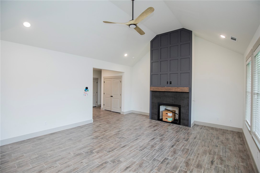 Grand Estates Phase 1 Gentry - Residential