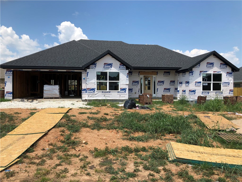 New Construction. 3BR/2BA home in Saddle Brook S/D. Home features LVP wood floors, granite counter tops, upgraded Samsung stainless steel appliances and more. One year builders home warranty included. 2 car garage. Stock photos of new england plan. Actual plan and specs may vary