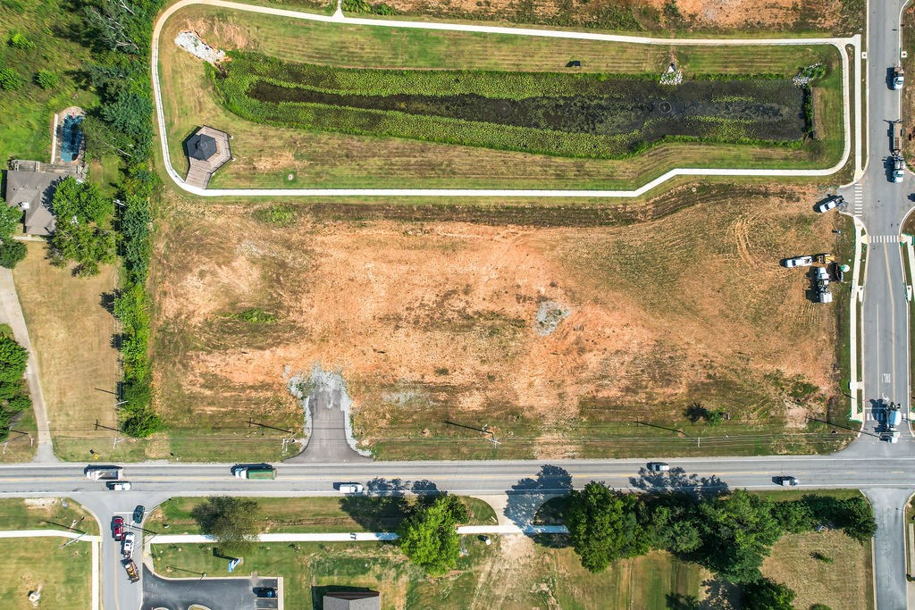 Woodcrest Walk - Commercial Sale