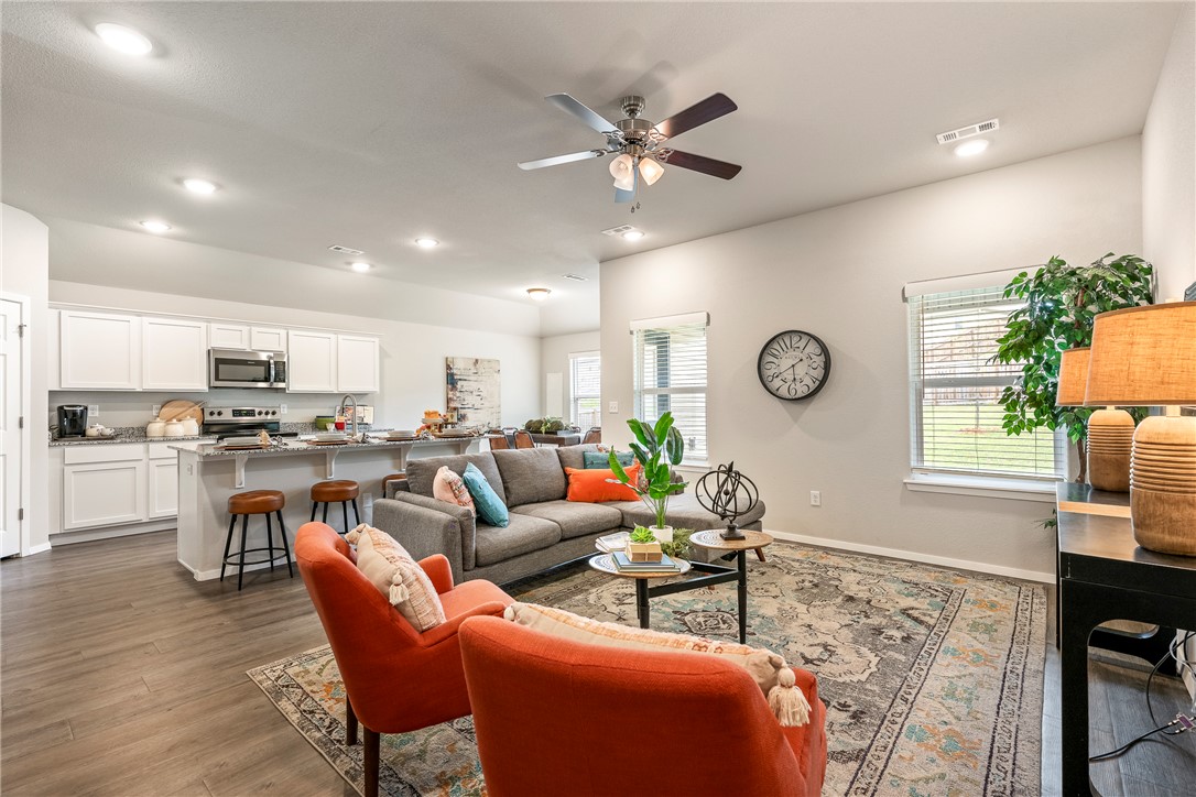 Lakewood Sub Ph Vii Lowell - Residential