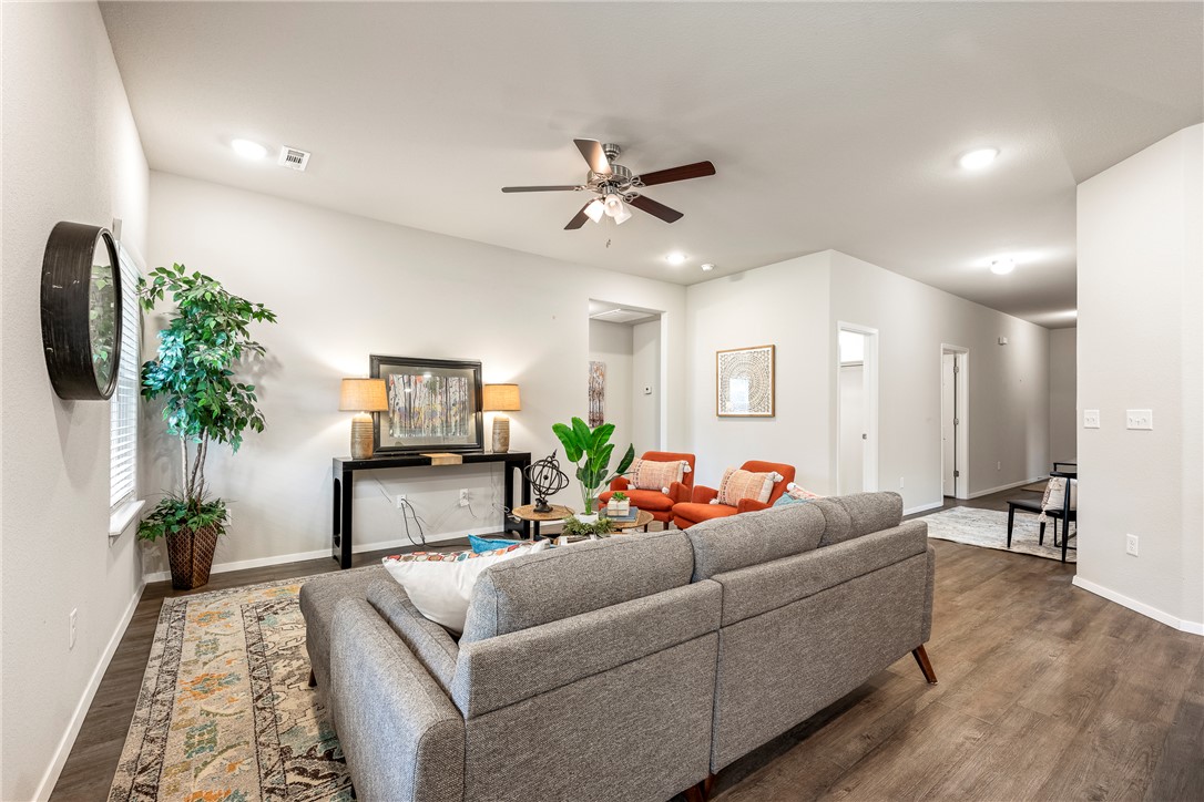 Lakewood Sub Ph Vii Lowell - Residential