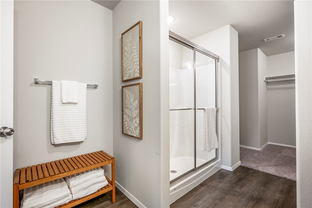 Lakewood Sub Ph Vii Lowell - Residential