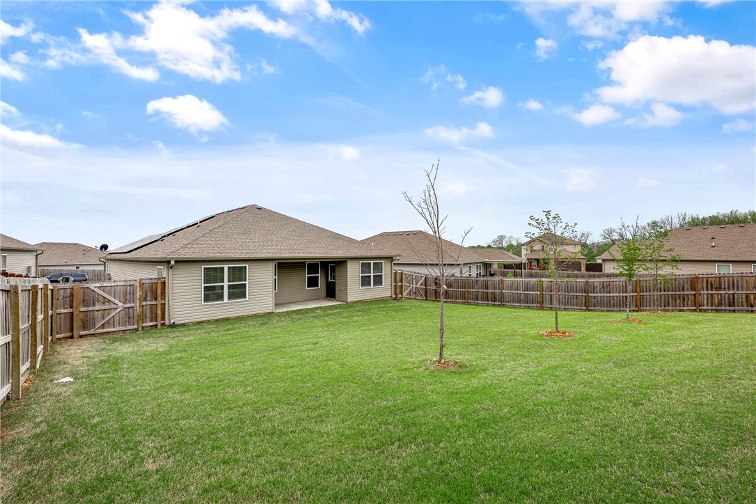 Lakewood Sub Ph Vii Lowell - Residential