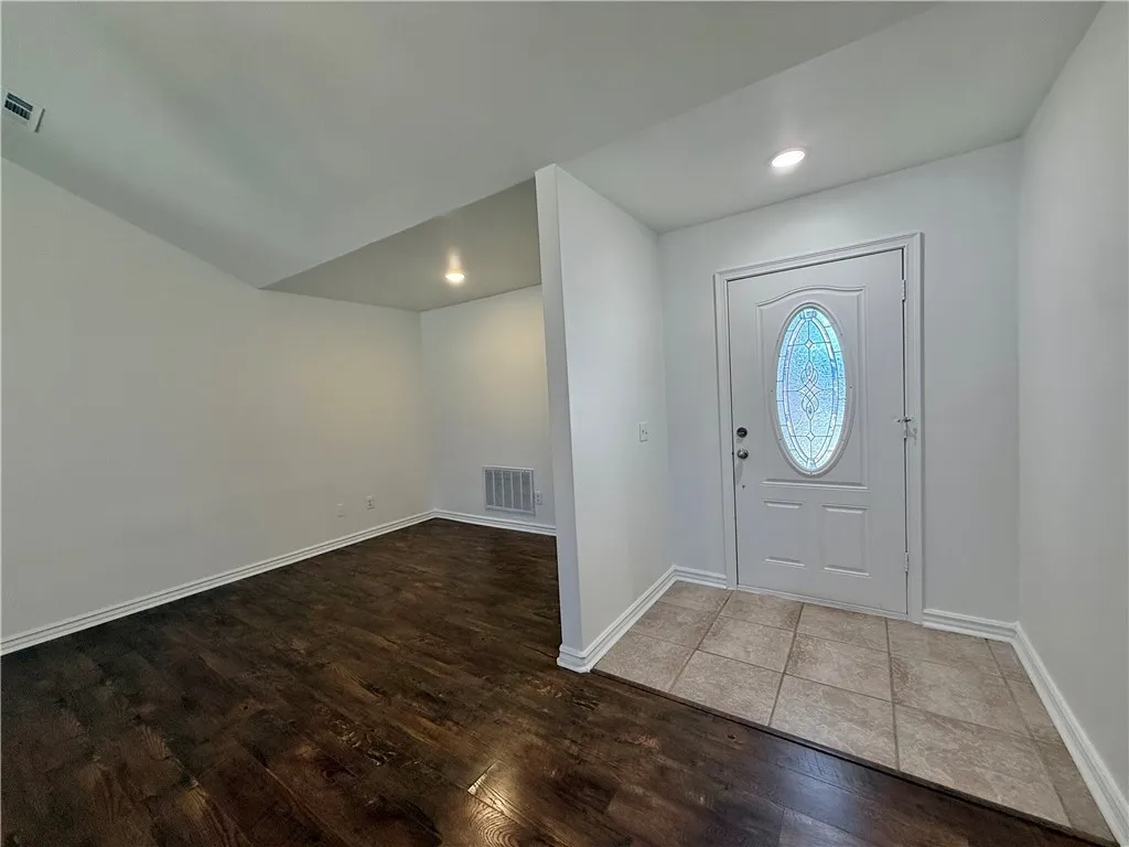 Centerton, Arkansas 72719, United States, 3 Bedrooms Bedrooms, ,2 BathroomsBathrooms,Residential,Pending,245592