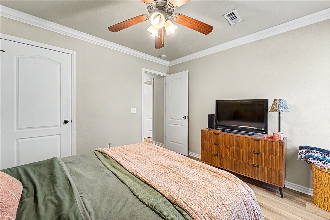 Oakleaf Manor - Residential
