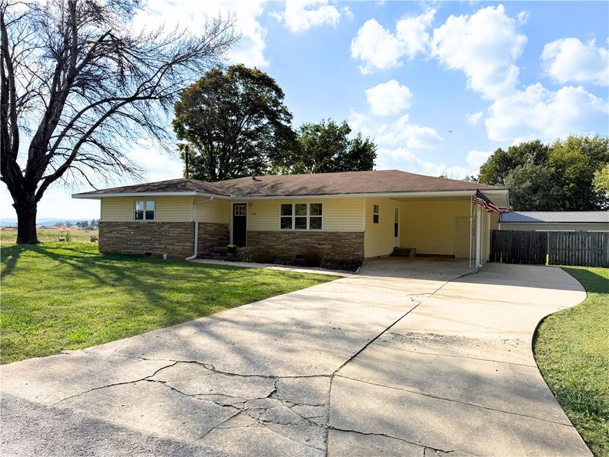 This sweet home is meticulously remodeled with care and craftsmanship that will continue to maintain the homeās integrity for many more years to come. Located on a corner lot in an established subdivision. The mature trees offer shade to enjoy the large yard. The home has original hardwood floors, flowing throughout the living room and bedrooms. The bedrooms have good size closets, and there is additional storage in the hallway. Although it only has one bathroom, it is very well appointed for usability and storage. The kitchen is wrapped in storage, topped with Quartz countertops, and has an adjacent dining area. You will enjoy outdoor entertaining on the large covered back patio. Located just a couple of blocks from the cities waterpark, library, ballfields, historic downtown with shopping and restaurants. Professional pictures and floor plan 10/23