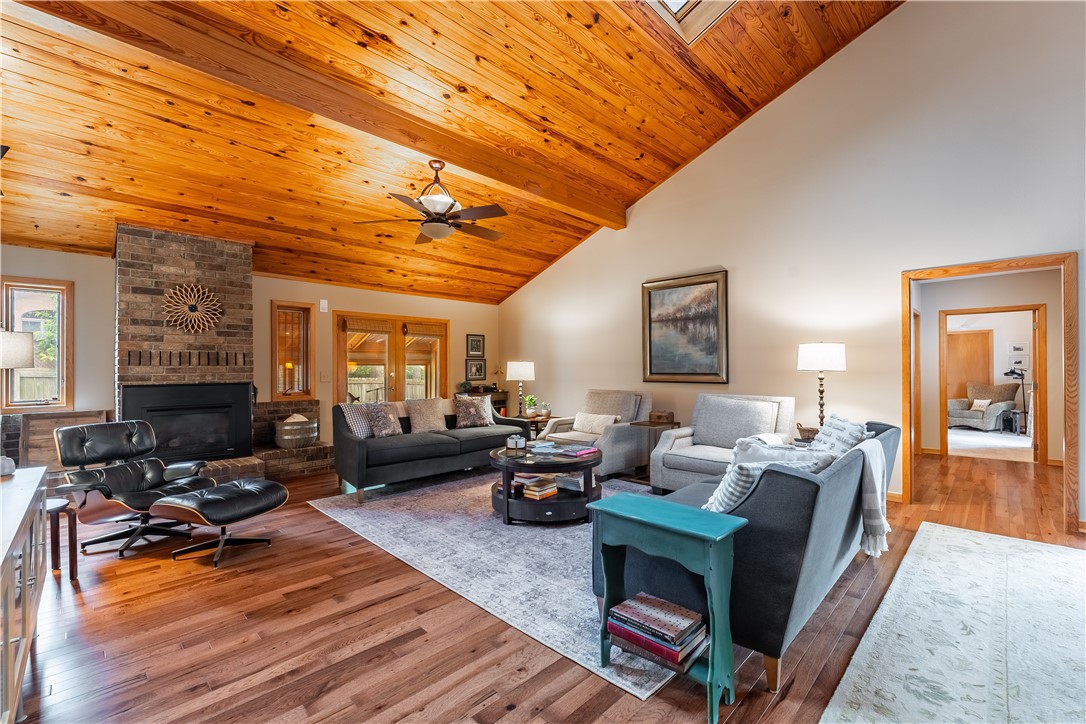 Country Club Estates - Residential