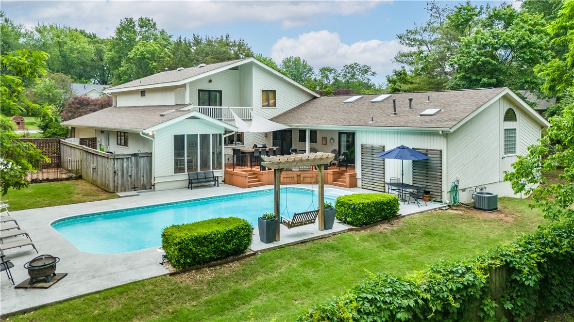 Country Club Estates - Residential