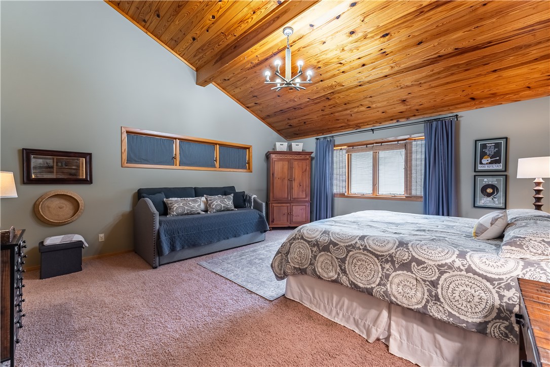 Country Club Estates - Residential