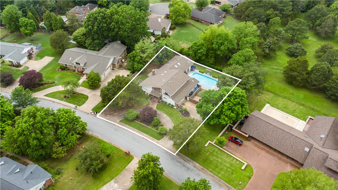 Country Club Estates - Residential