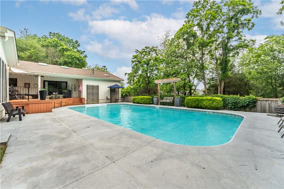 Country Club Estates - Residential