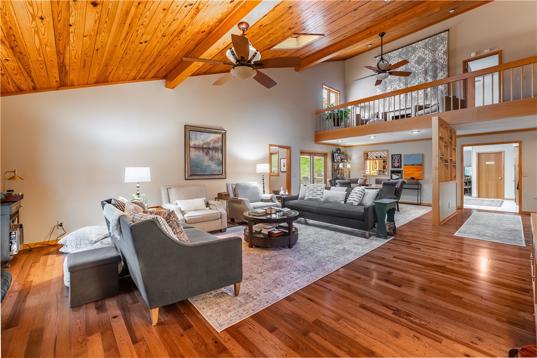 Country Club Estates - Residential