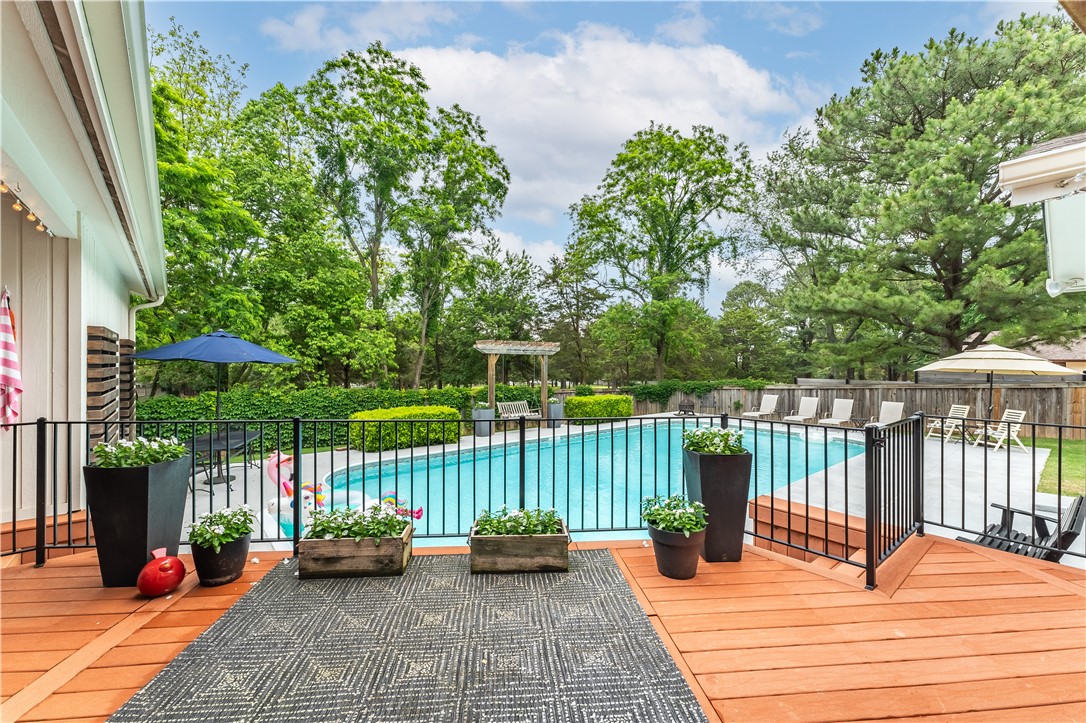 Country Club Estates - Residential