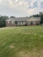 Beautiful home just outside the Russellville city limits, but only 10 minutes to work! Three bedroom two bath immaculately kept home. Open concept floor plan located on 1 1/2 lots for lots of outdoor space and family fun. Call me ...the clock is ticking!EXTRAS:*6'' walls*Under house storage with concrete pad and lighting under house*Floored and lighted storage space in attic*Solar Shield Decking*Blown Insulation
