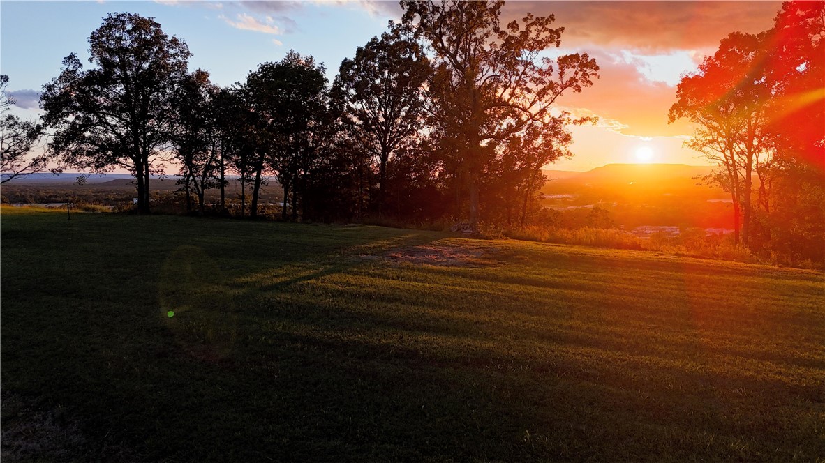 EAGLE CREST SUB - Land