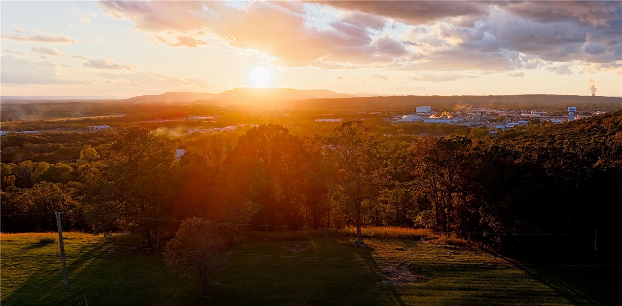 EAGLE CREST SUB - Land