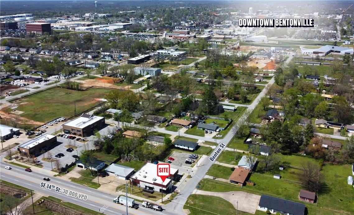 Banks Add Bentonville - Commercial Lease
