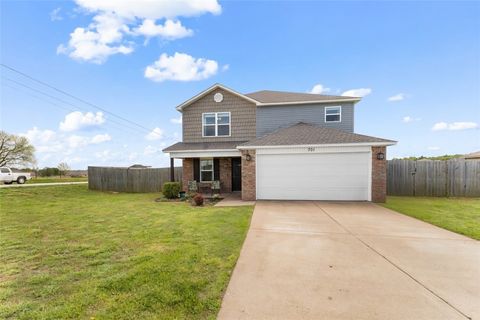 Photo of 701 NW 67th Avenue, Bentonville, AR 72713 (MLS # 1343453)