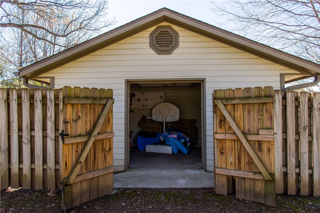 Eden's Gate - Residential