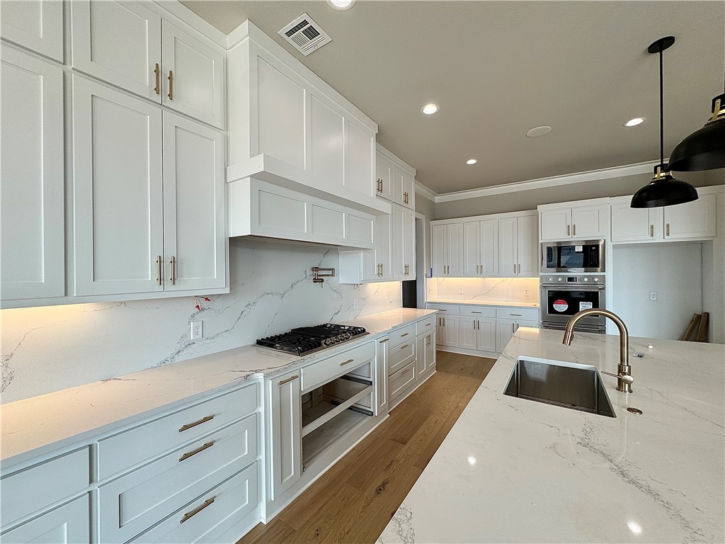 Aurora Heartbeat - Residential