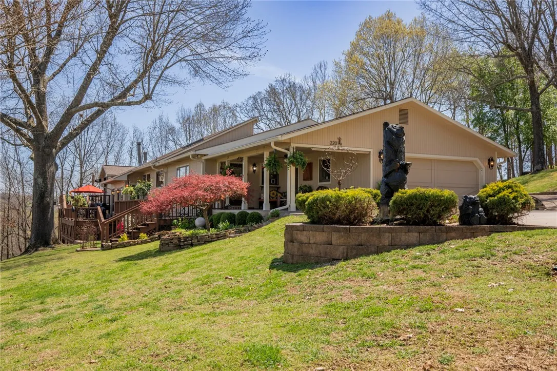 Springdale, Arkansas 72764, United States, 4 Bedrooms Bedrooms, ,4 BathroomsBathrooms,Residential,Active,107824