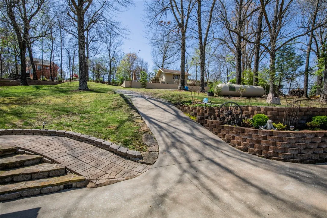 Springdale, Arkansas 72764, United States, 4 Bedrooms Bedrooms, ,4 BathroomsBathrooms,Residential,Active,107824