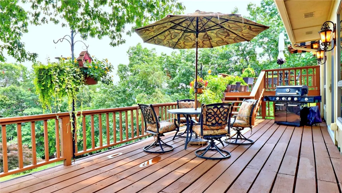 Springdale, Arkansas 72764, United States, 4 Bedrooms Bedrooms, ,4 BathroomsBathrooms,Residential,Active,107824