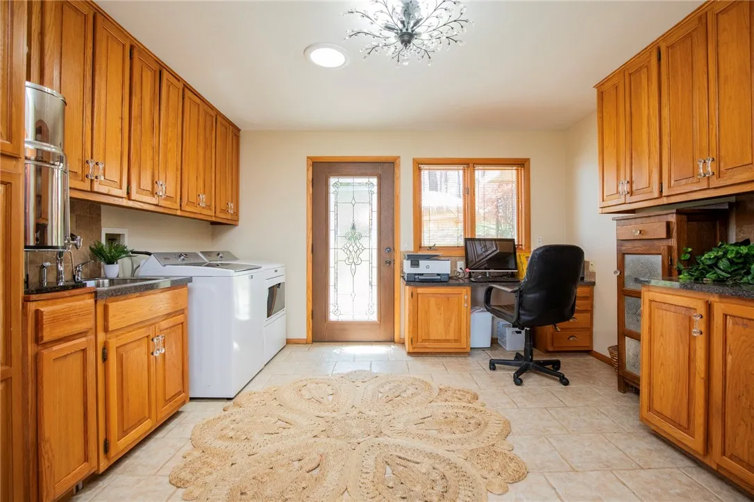 Springdale, Arkansas 72764, United States, 4 Bedrooms Bedrooms, ,4 BathroomsBathrooms,Residential,Active,107824