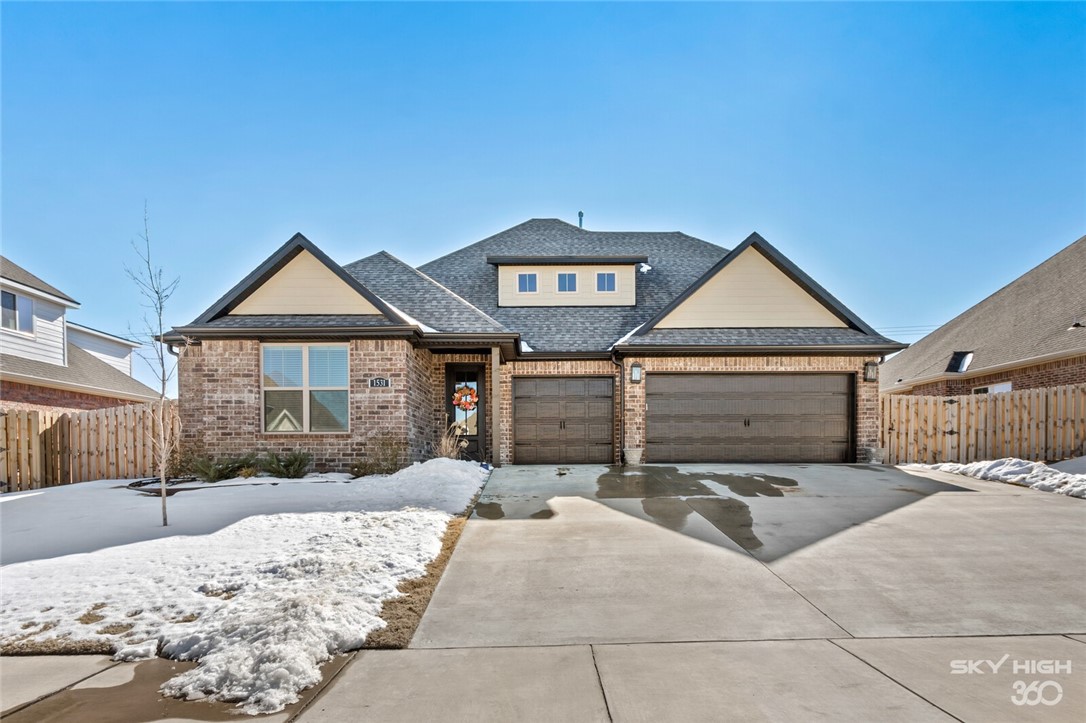 Come home to this beautiful home in highly popular Diamond Estates subdivision. The home features an open floor plan with vaulted ceilings, 2 bedrooms and 2 baths on main floor including a huge master suite. Gorgeous hardwood flooring invites you as you enter the home, custom cabinets throughout the house, the house is also equipped with a central vac system, surround sound in living room, and lots of custom wood trim. Neighborhood amenities include swimming pool and club house.