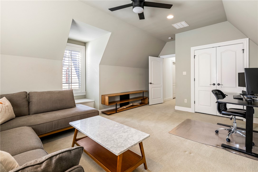 Shadow Valley Pud Ph Vii Rogers - Residential