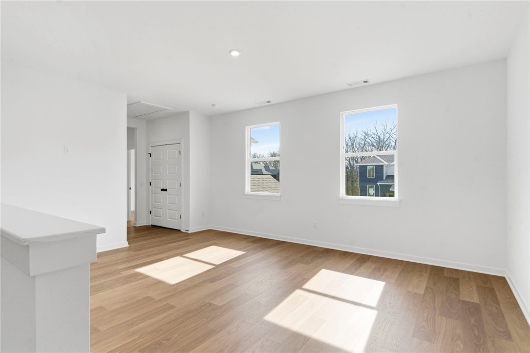 Pine Hollow - Residential